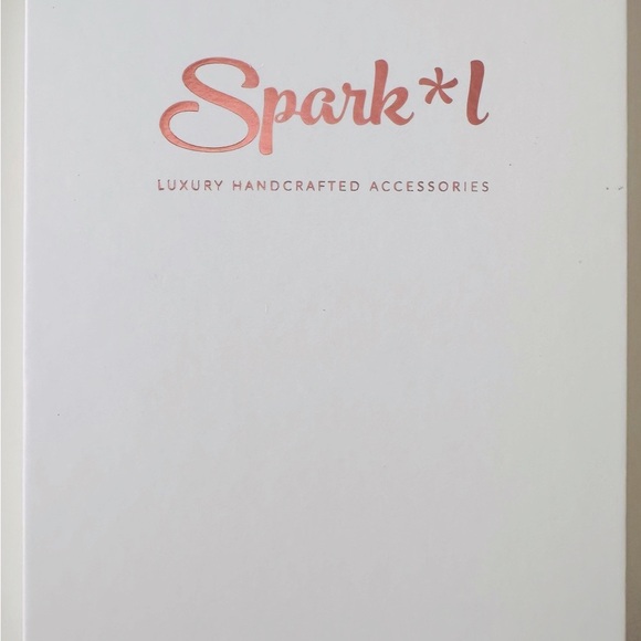 Spark*l Luxury Handcrafted Accessories, Limited Addition, Luxe “City Chic” - Picture 5 of 5